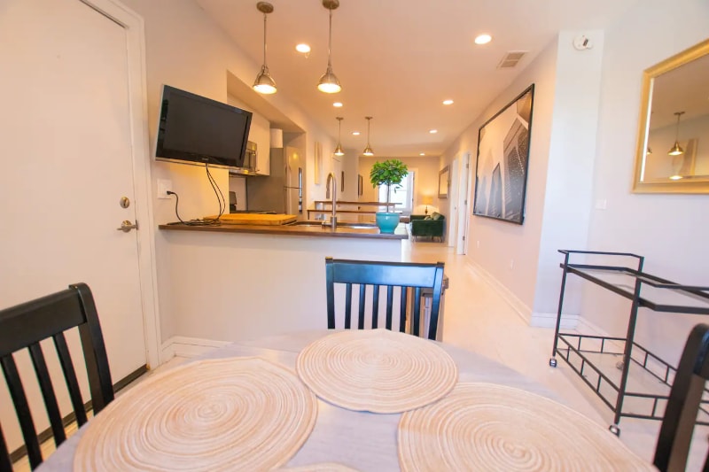 Building Photo - 2732 S Bonfield St