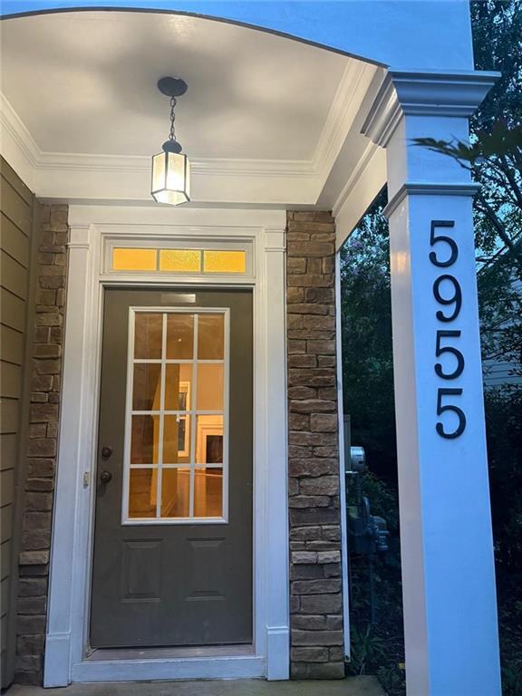 Building Photo - 5955 Bentley Way