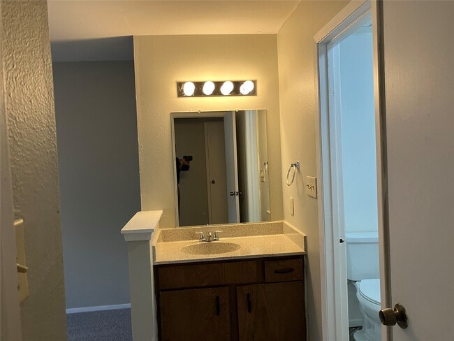 Building Photo - 8048 Sands Point Dr