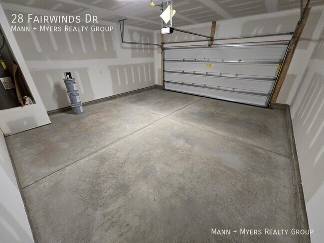 Building Photo - 28 Fairwinds Dr