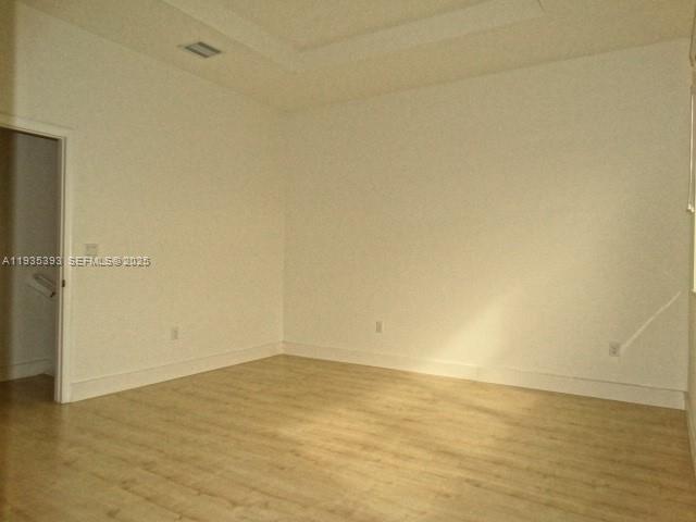 Building Photo - 754 NE 191st Terrace