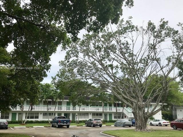 Building Photo - 17 Keswick A