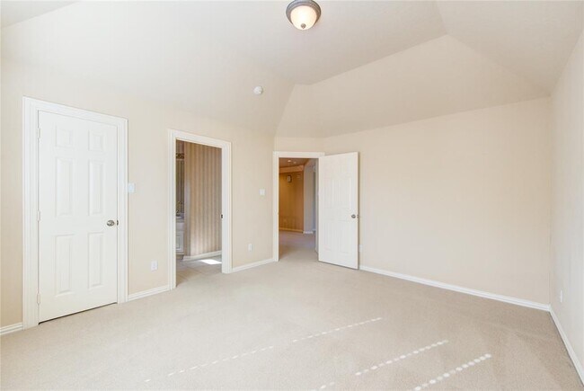Building Photo - 14214 Cloud Cliff Ln