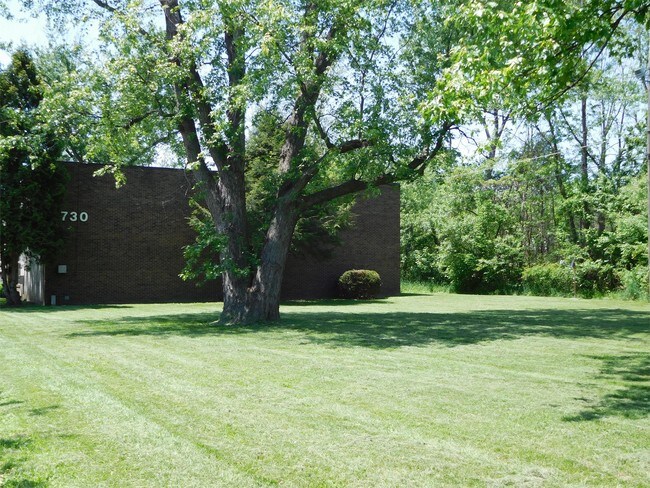 Primary Photo - 760 Burns St