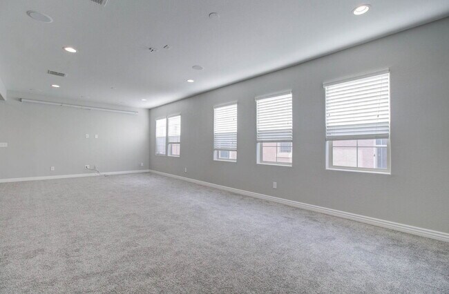 Building Photo - 4617 E Walter Way