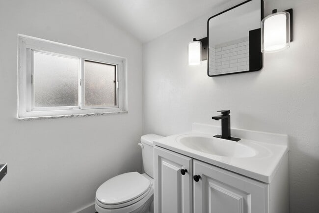 Building Photo - READY FOR MOVE-IN! Don't miss this FULLY RENOVATED 3-bedroom in Baldwin!