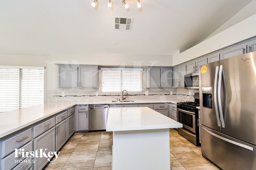 Building Photo - 3910 Scotsman Way