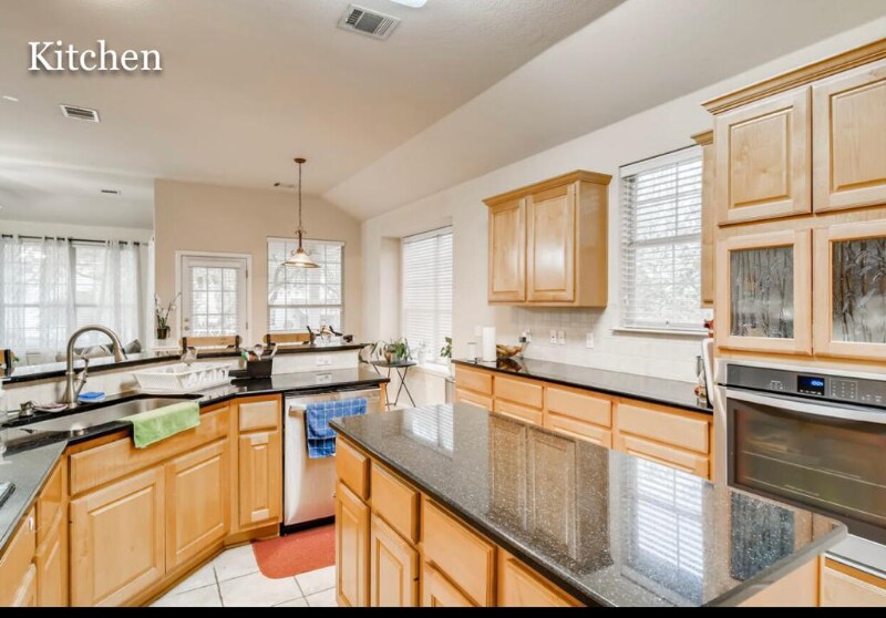 Building Photo - 207 Chesapeake Bay Ln N