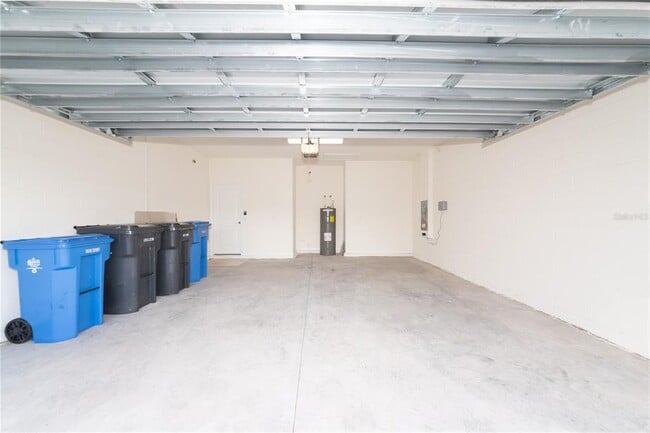 Building Photo - 16619 Mooner Plank Cir