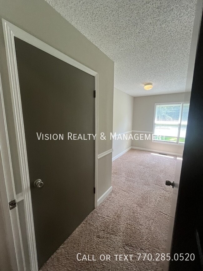 Building Photo - 750 Blandenburg Rd