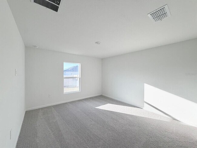 Building Photo - 2122 Chris Dr