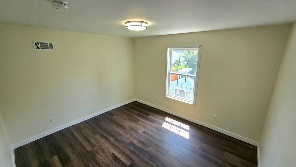 Building Photo - 33 Highland Ave