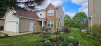 Building Photo - 450 Rosewood Xing