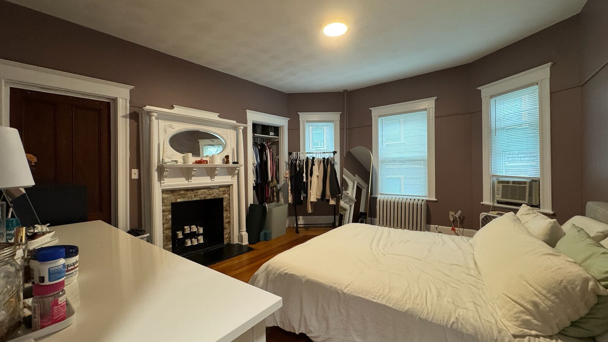 Building Photo - 66 Hall Ave