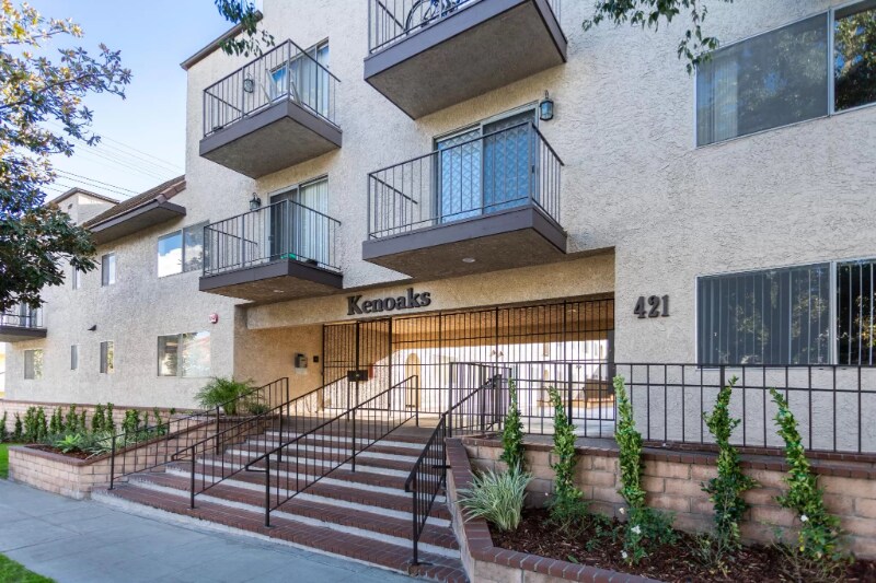 Building Photo - 421 N Kenneth Rd