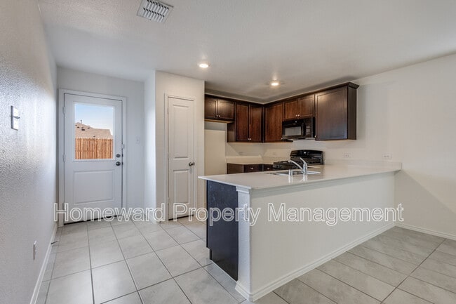 Building Photo - 3612 Kinglet Ct