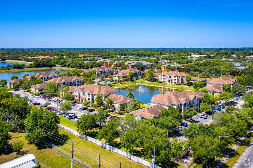 Villages at Lake Pointe 5975 Lake Pointe Village Cir Orlando FL 32822