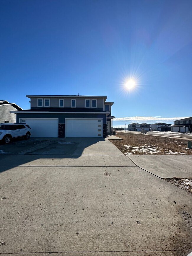 Building Photo - 2518 Granite Dr NW
