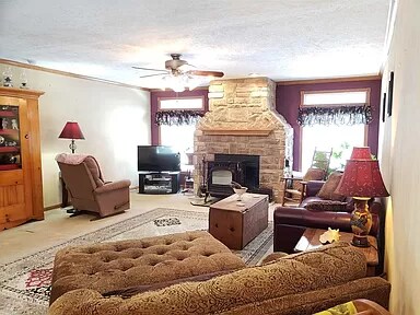 Building Photo - 83 York St