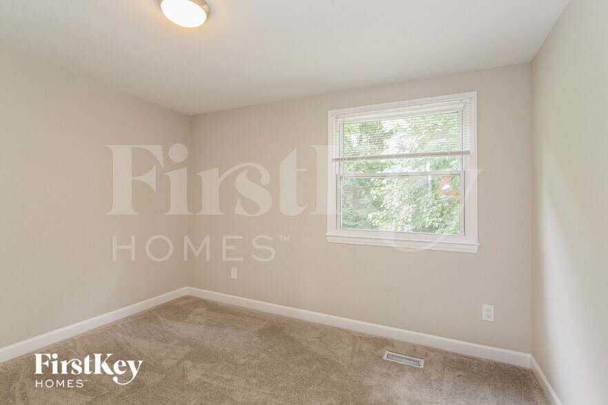 Building Photo - 1916 Rice Planters Rd