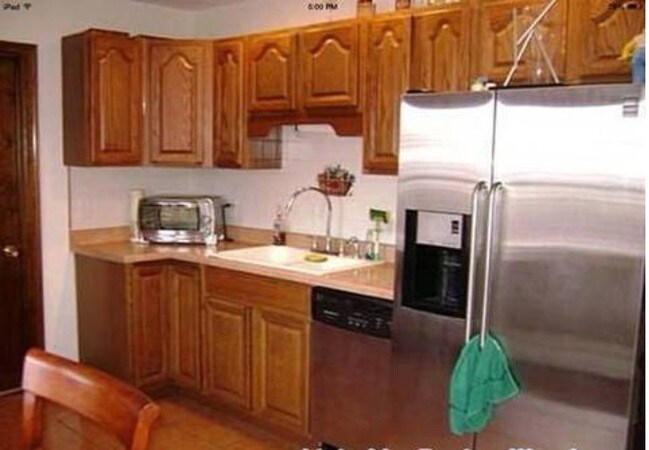 Building Photo - 1603 S 100th St