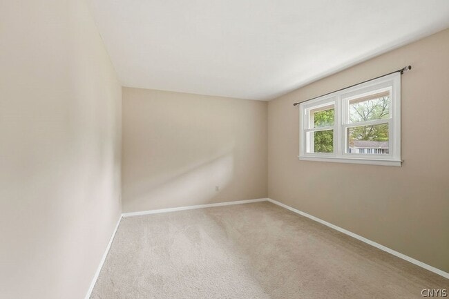 Building Photo - 115 Saybrook Ln