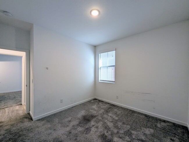 Building Photo - 4827 S 117th Ave