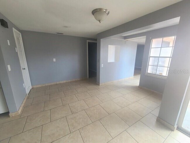 Building Photo - 5109 Tilson Dr