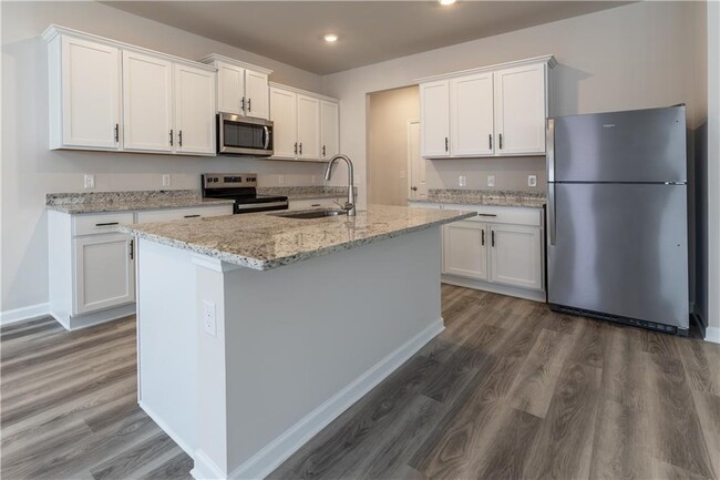 Building Photo - 4105 Oakwood Ter Ct
