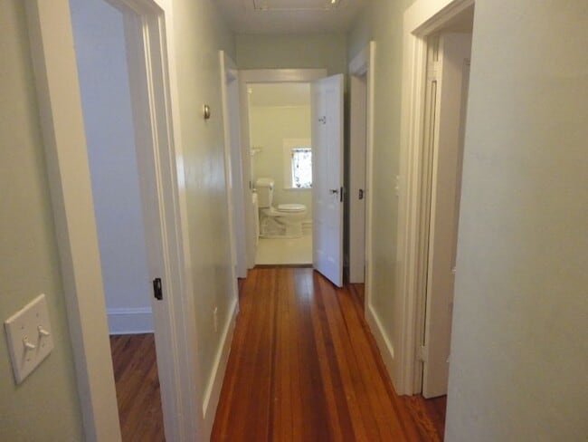 Building Photo - 39 E Bowery St