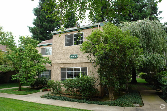 Building Photo - Humboldt Park