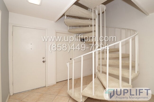 Building Photo - 23668 Country Villa Rd