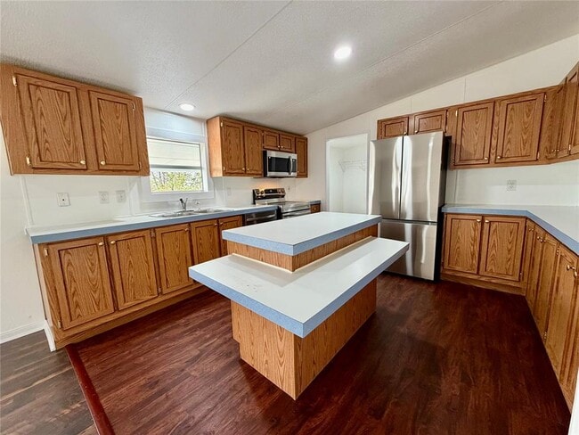 Building Photo - 831 Rolling Block Dr