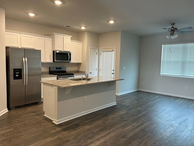 Building Photo - NEW AIKEN TOWNHOME
