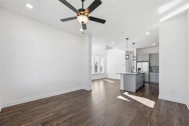 Building Photo - 2533 Brunswick Wy