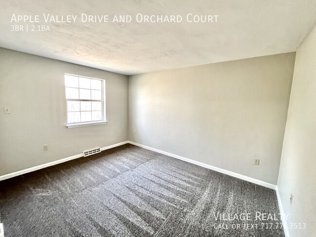 Building Photo - 910 Apple Valley Dr