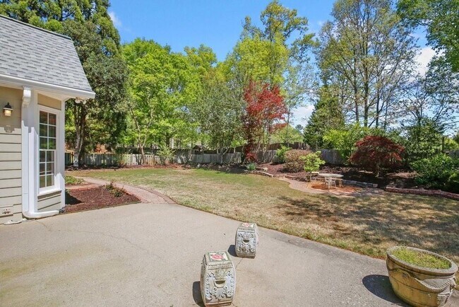 Building Photo - 4009 Treemont Ln