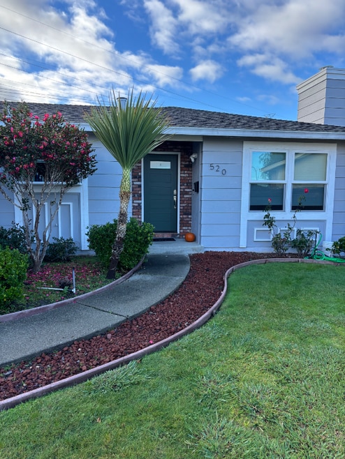 Building Photo - 520 Linford Pl