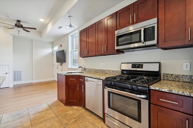 Building Photo - 1955 N 18th St