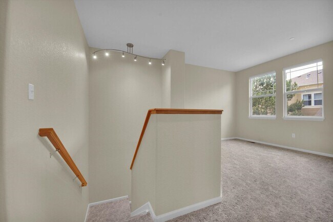 Building Photo - Modern 2-Bed, 3-Bath Home in The Village at Five Parks – Ralston Valley - AVAILABLE SEPTEMBER 1ST!!