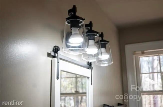 Building Photo - 2008 Choyce Cir