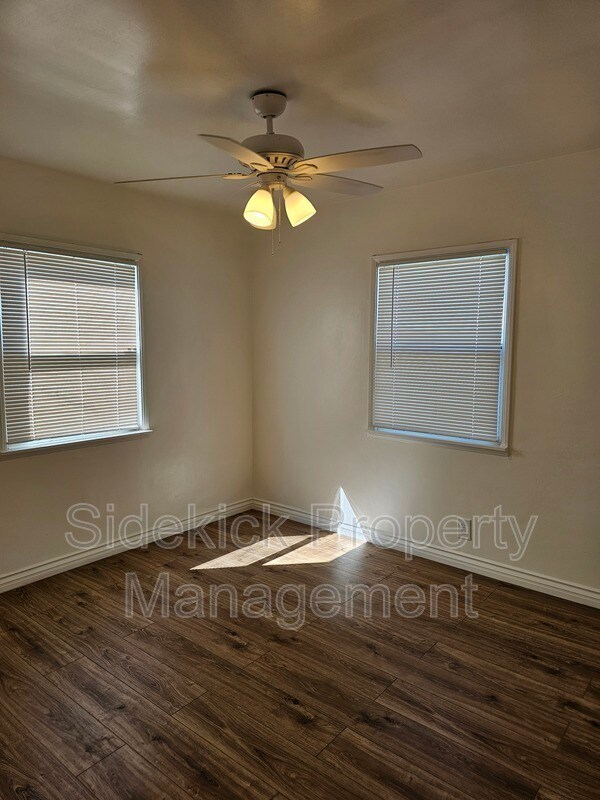 Building Photo - 14115 Oval Dr