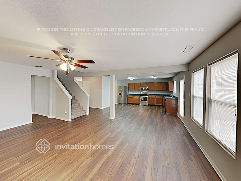 Building Photo - 513 Zander Woods Ct