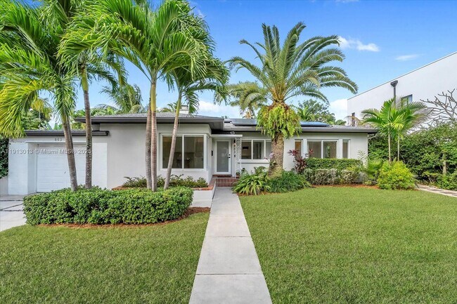 Building Photo - 863 NE 90th St