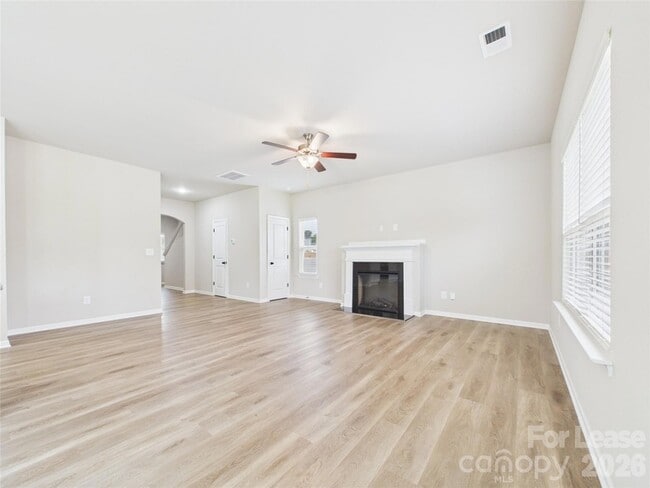 Building Photo - 9058 Stoney Waters Ct