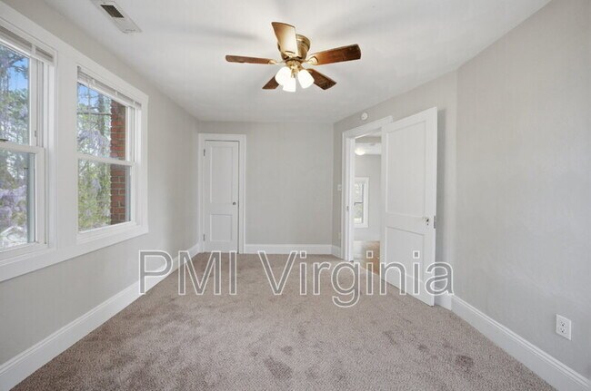 Building Photo - 1906 Montclair Ave