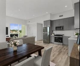 Building Photo - Jade of Palms