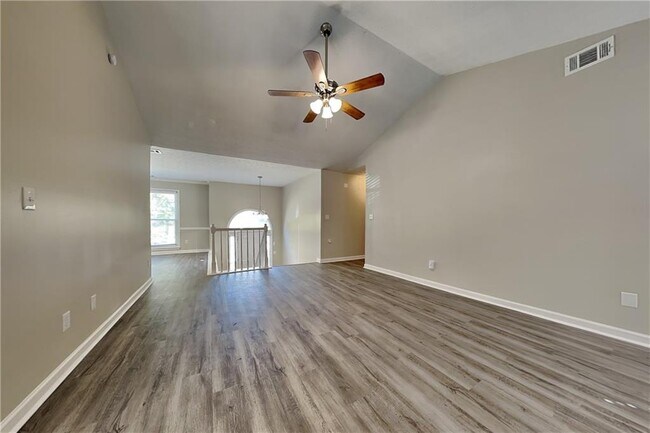 Building Photo - 204 Leighs Grove Ct