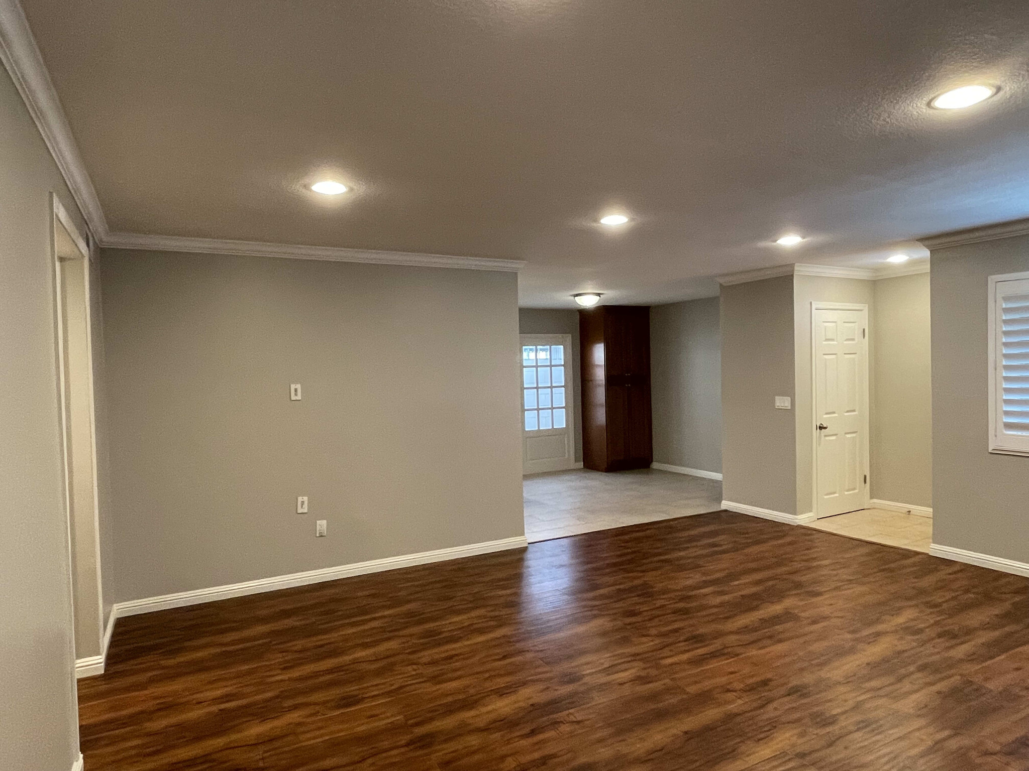 Building Photo - 18142 Mandarin Ln