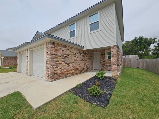 Building Photo - 230 N Mary Jo Dr